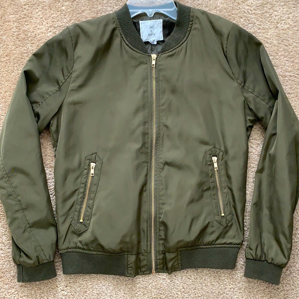 Ivy & Main women’s bomber jacket